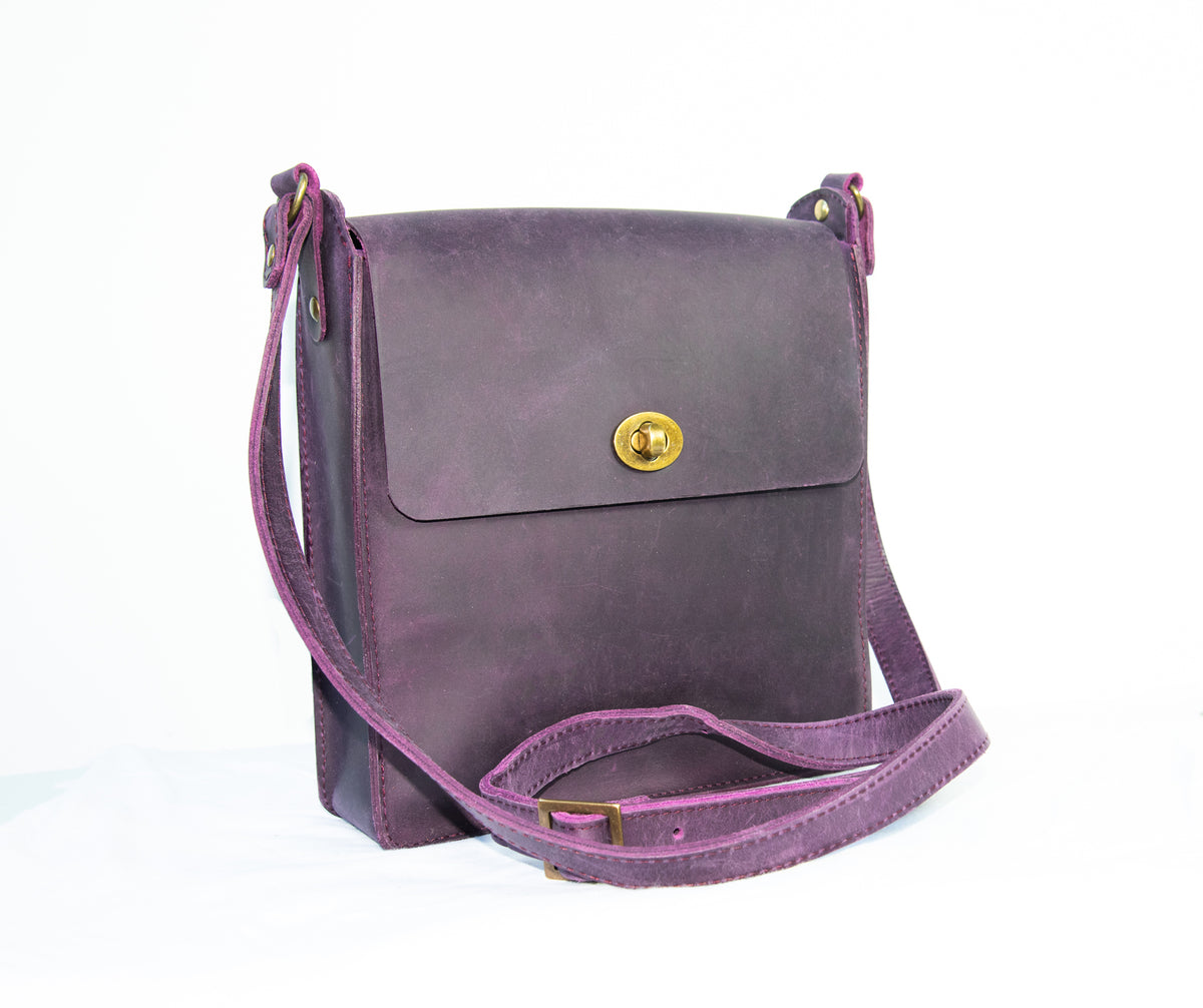 Flora Box crossbody bag in oiled cowhide