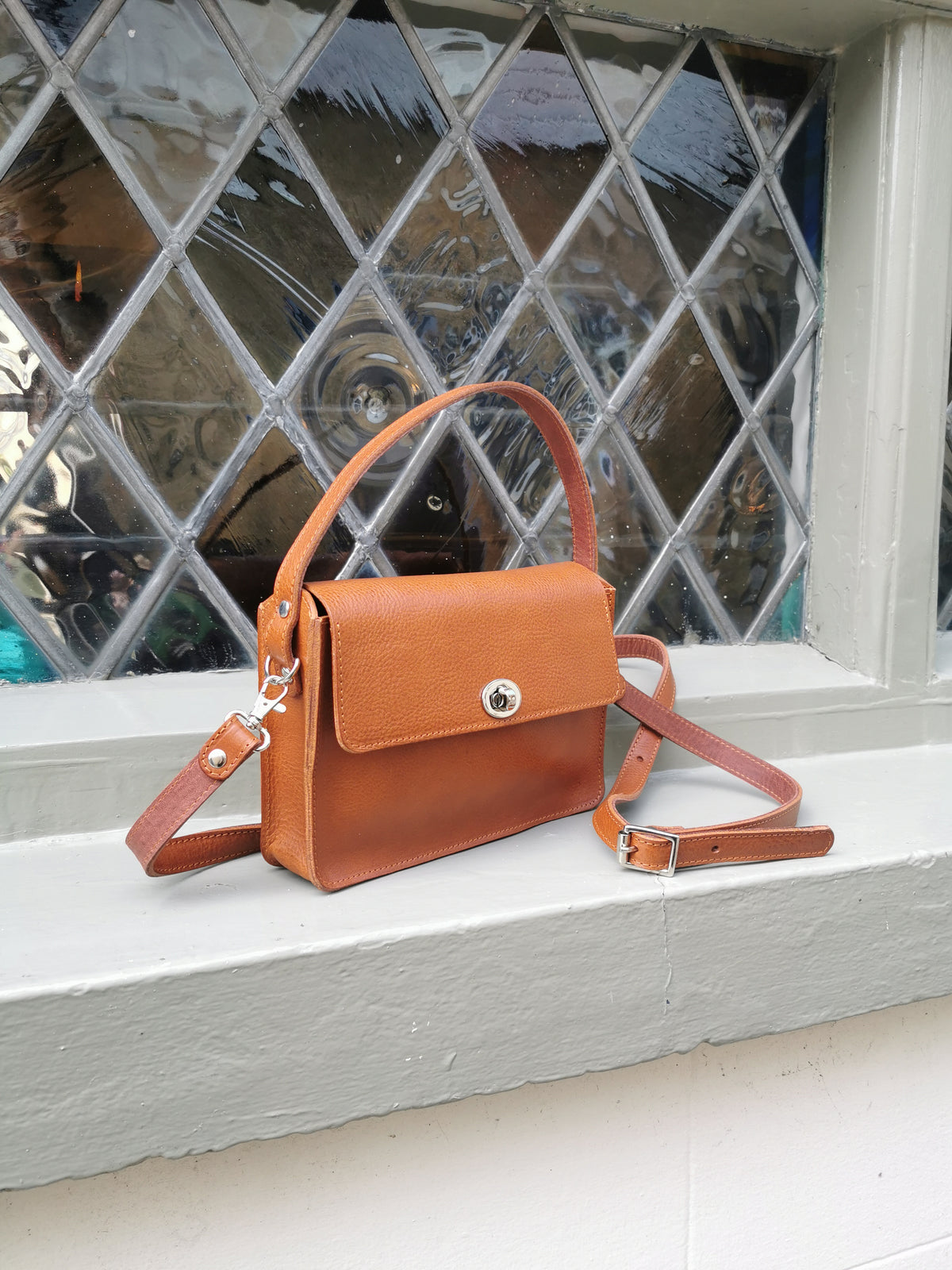 Collette crossbody bag in Tan natural vegetable tanned leather