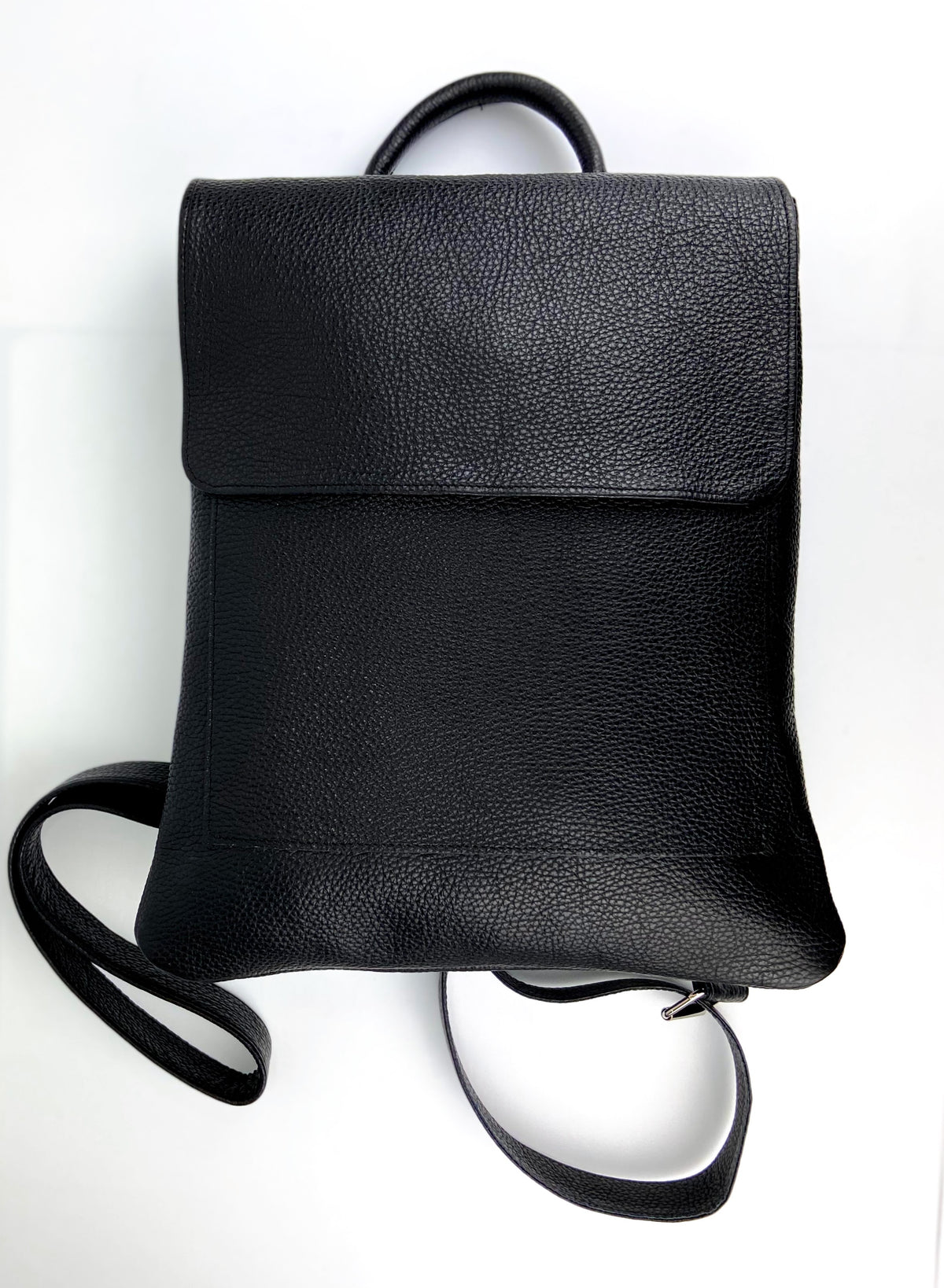 Leslie Dinky Pal rucksack in black pebbled leather