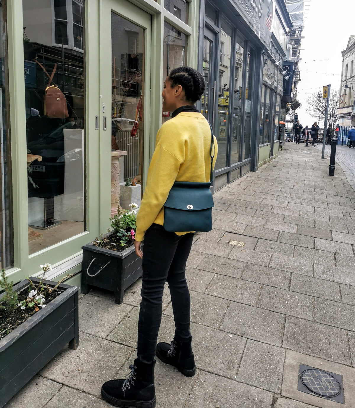Mom belt bag in teal pebbled leather