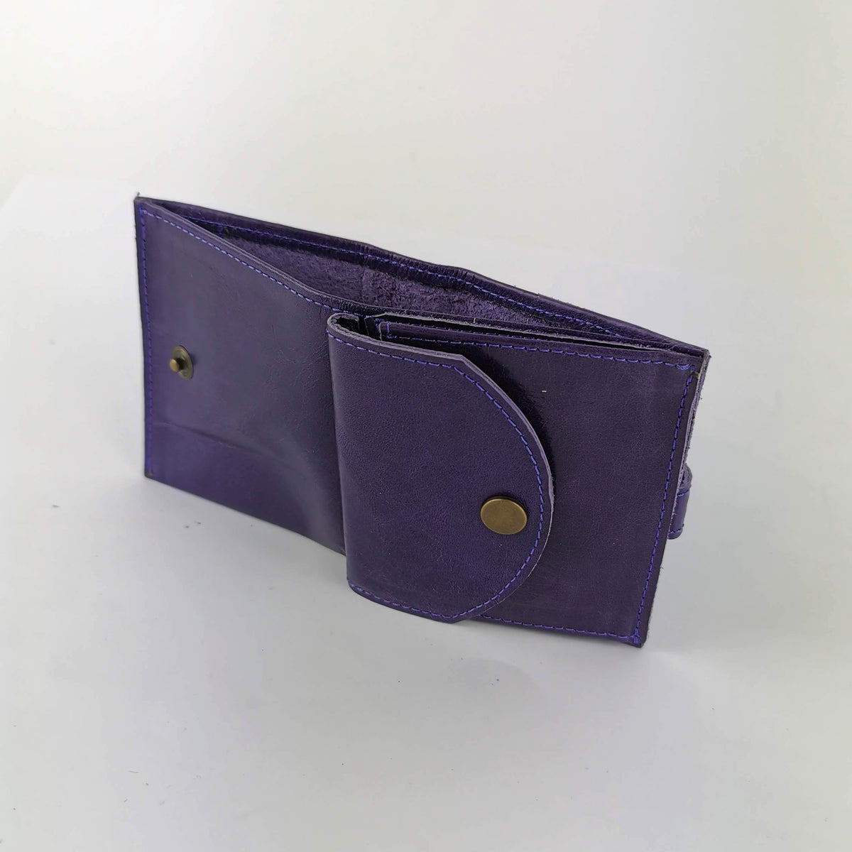 Ison wallet in purple