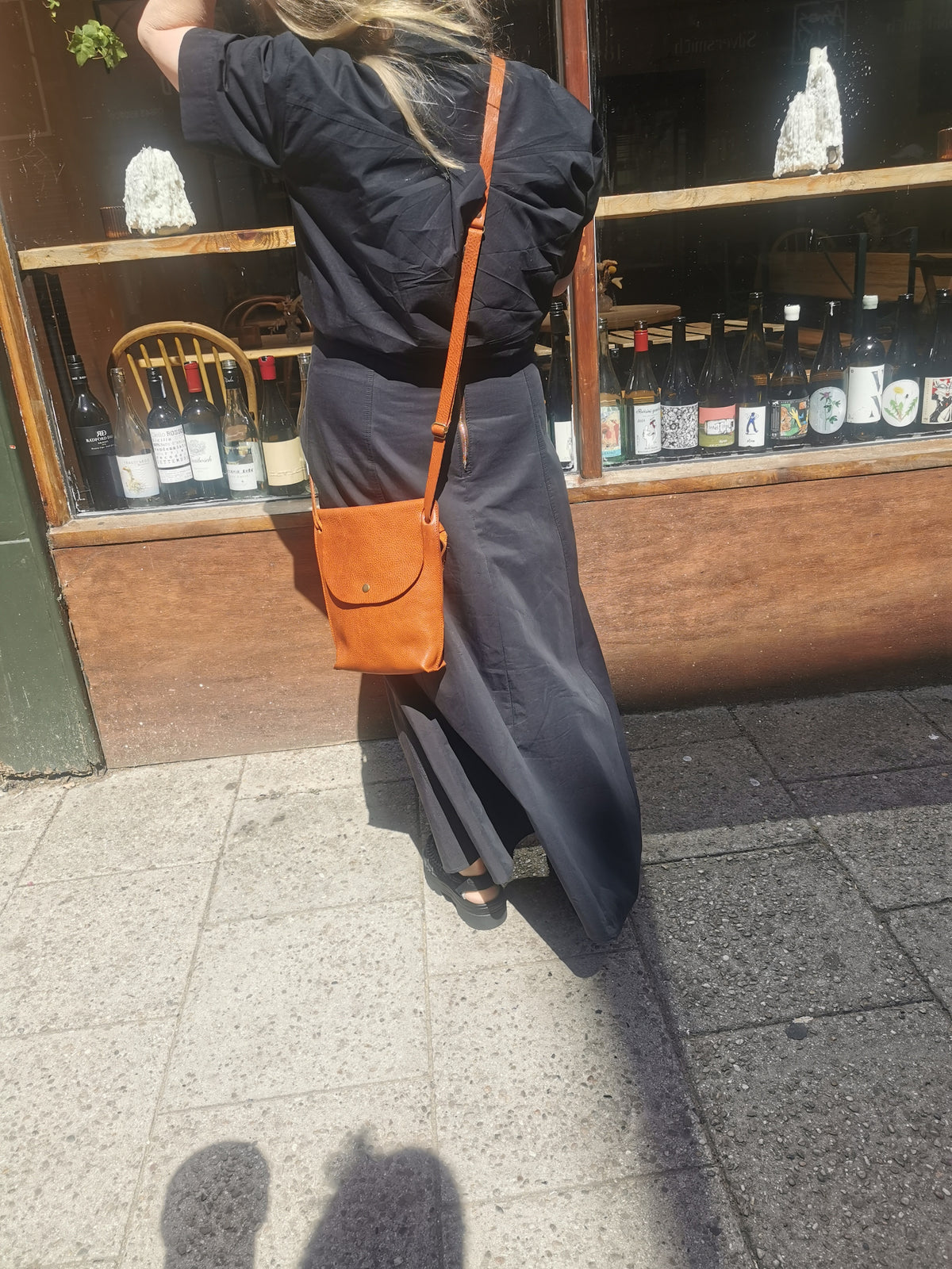 Bobbin Bag in tan vegetable tanned leather