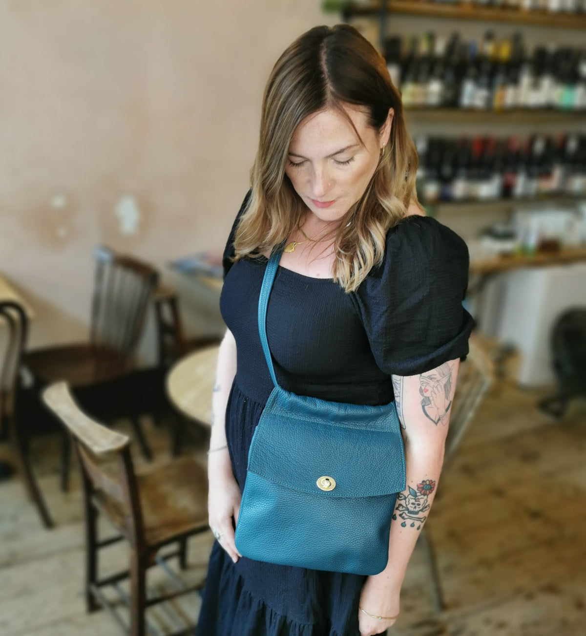 Mom belt bag in teal pebbled leather