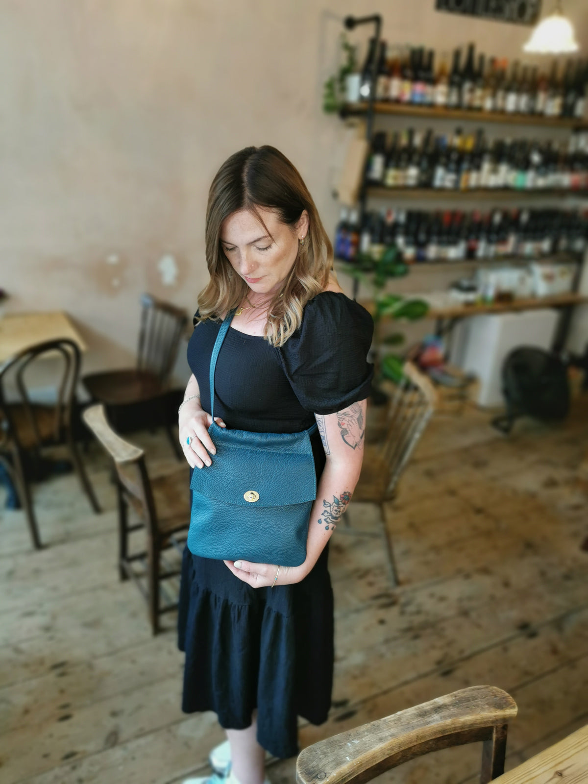 Mom belt bag in teal pebbled leather