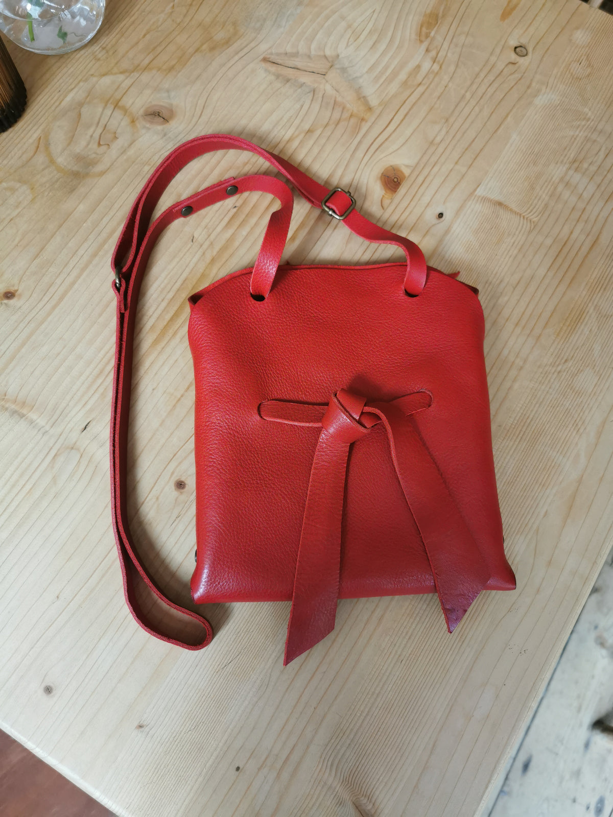 Slinger stitchless phone sling