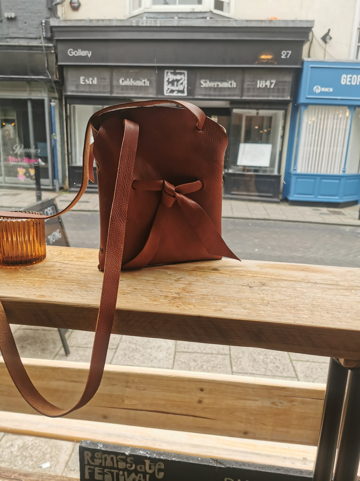 Slinger stitchless phone sling